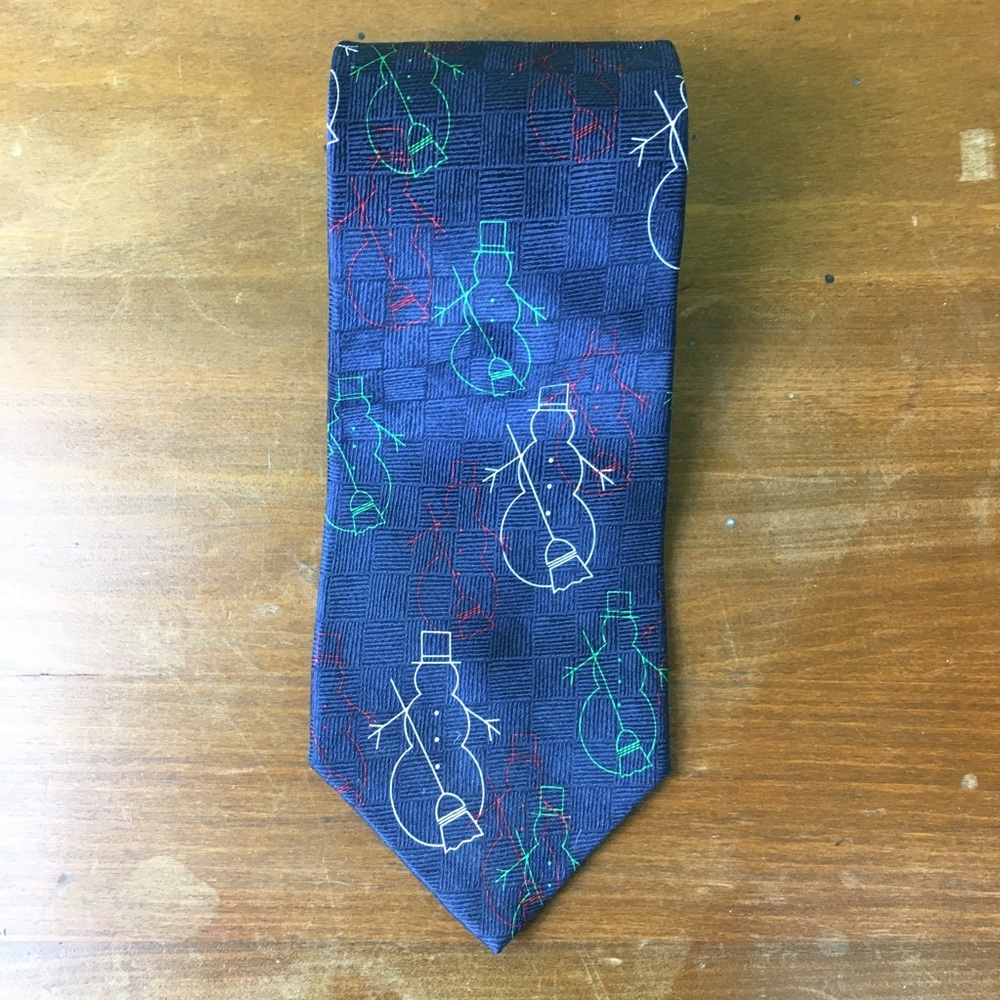 Joseph A. Bank modernist snowflake tie extra long